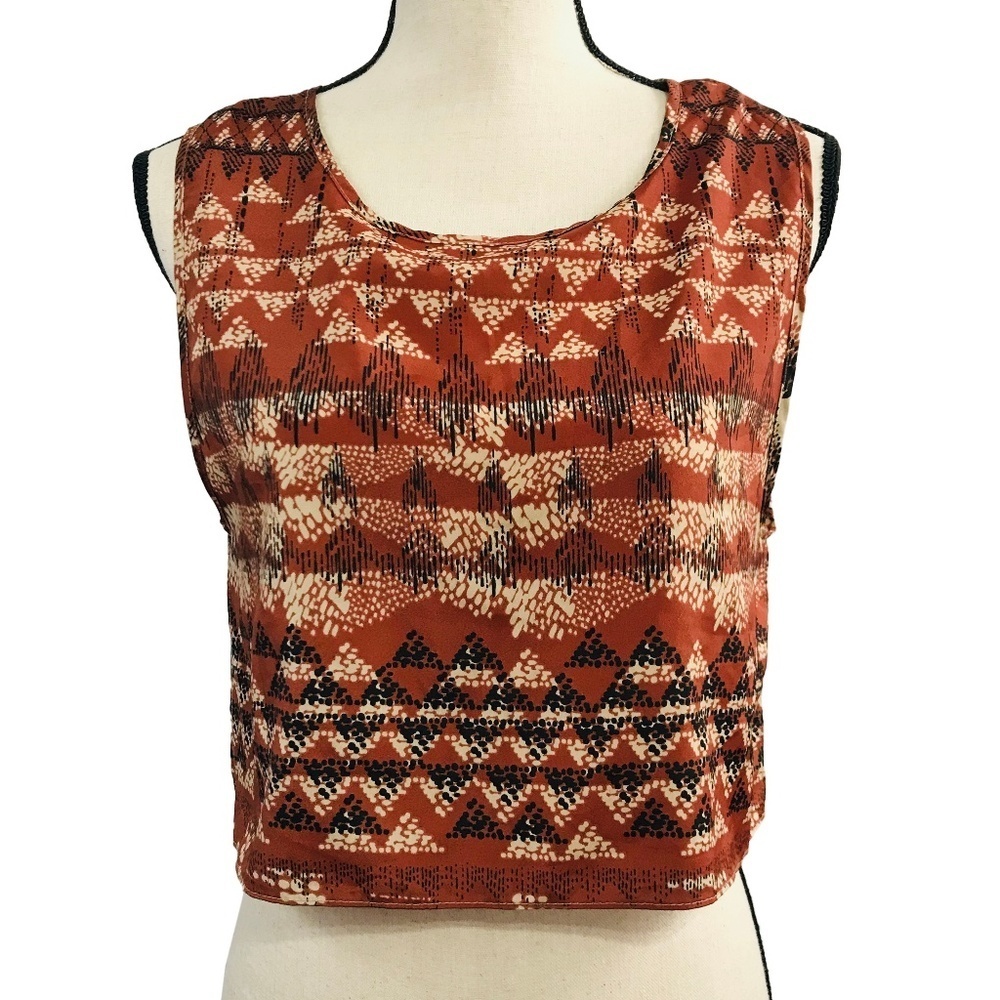 Nectar Clothing Brown Print Open Back Crop Top​